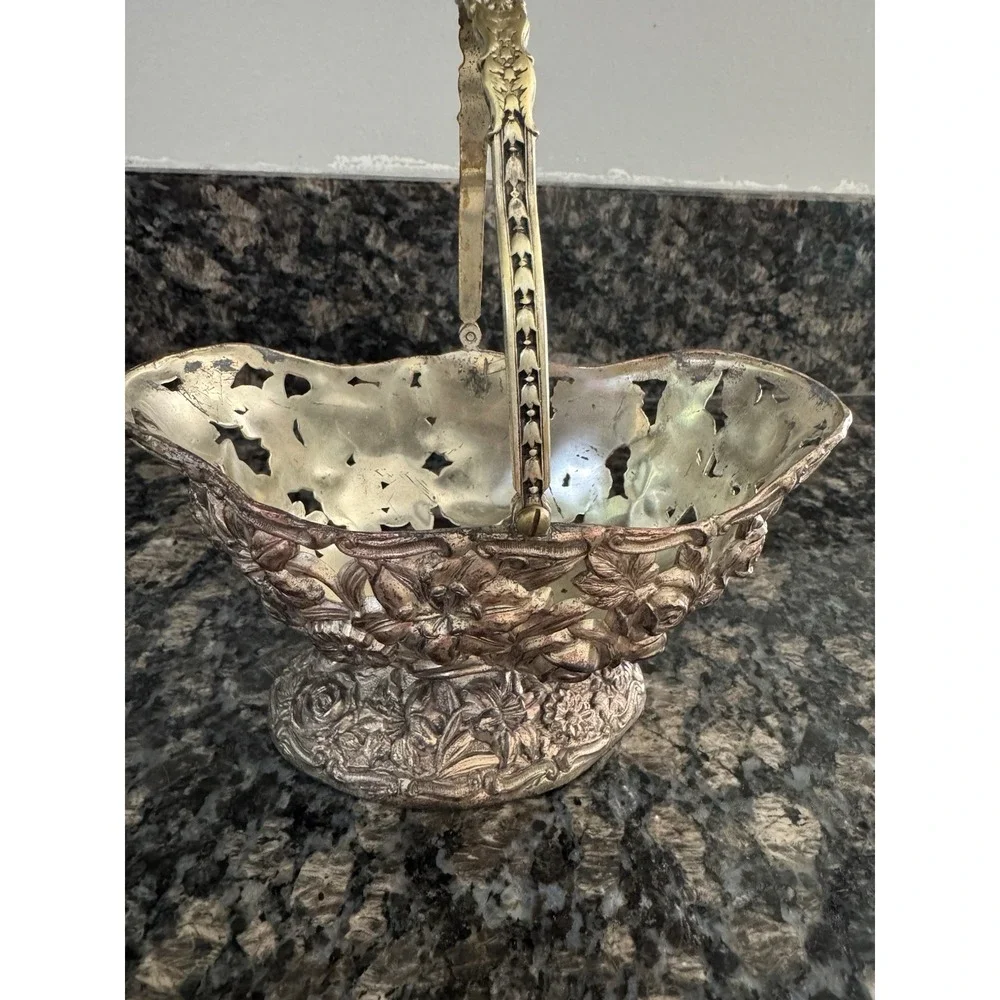 Antique Silver - Toned Metal Ornate Floral Basket/Candy Dish. Trinkets, Keys‎